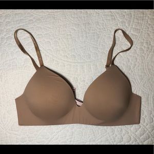 ❤️ Victoria’s Secret Wireless Lightly Lined T-Shirt Bra size 34C